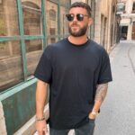 Illan Castronovo Instagram - Merci à ma photographe préférée @victoria_mehault 🥰 J’espère que vous passez un bon dimanche !! Pour nous demain départ en Martinique !!!! Je suis trop content ça fait 10 mois que j’ai pas vu mes parents !! #love Lyon, France