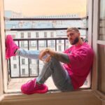 Illan Castronovo Instagram - Je vois la vie en rose 💕 A votre avis grâce à qui ? #loveyou Arc de Triomphe
