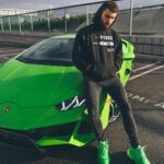 Illan Castronovo Instagram - 🍏 #green , soutenir ou ne pas soutenir aujourd’hui le choix deviens difficile . Fais le choix qui te semble le plus judicieux car quoi que tu fasses tu seras jugé #respect Los Angeles, California