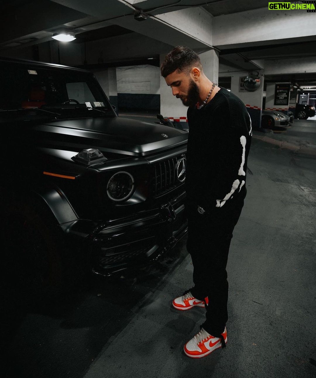 Illan Castronovo Instagram - Outfit 🖤