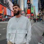 Illan Castronovo Instagram - Le tirage au sort a eu lieu et l’heureuse gagnante est : @prismat51 👏🏼 Du 25 février au 4 mars, vous avez été près de 5 000 participants et je vous en remercie. Time Square New York City