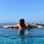 Illan Castronovo Instagram - Séjour incroyable 😍 @kivotossantorini @mavro.santorini @santorini Kivotos Santorini
