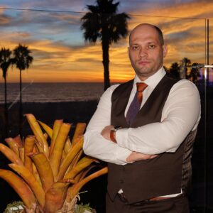 Ilya Tank Shilov Instagram - На американском кинофестивале «AFM 2022». Был обалденный закат и все побежали фоткаться.