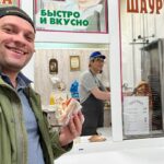Ilya Tank Shilov Instagram - Шаурма - самый вкусный в мире еда. Ем её у Ровшана уже 15 лет… Калининградский рынок. 41-й павильон. Передавайте ему привет от ТАНКА. Калининград • Kaliningrad