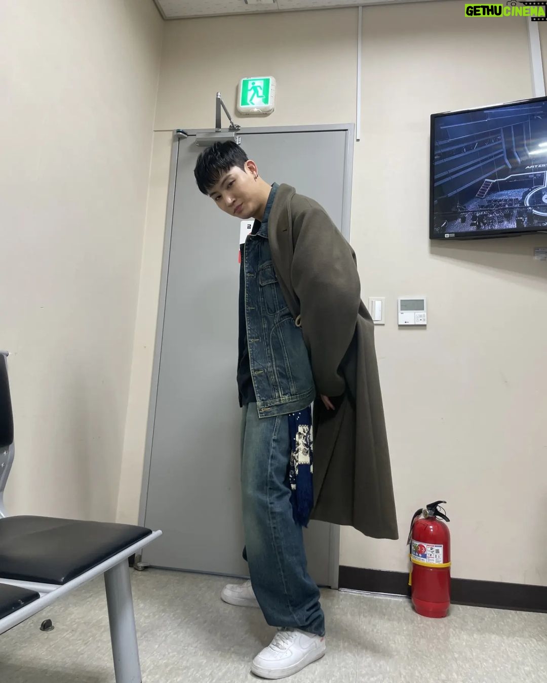 Im Jae-beom Instagram - @moresojuplease @diesel