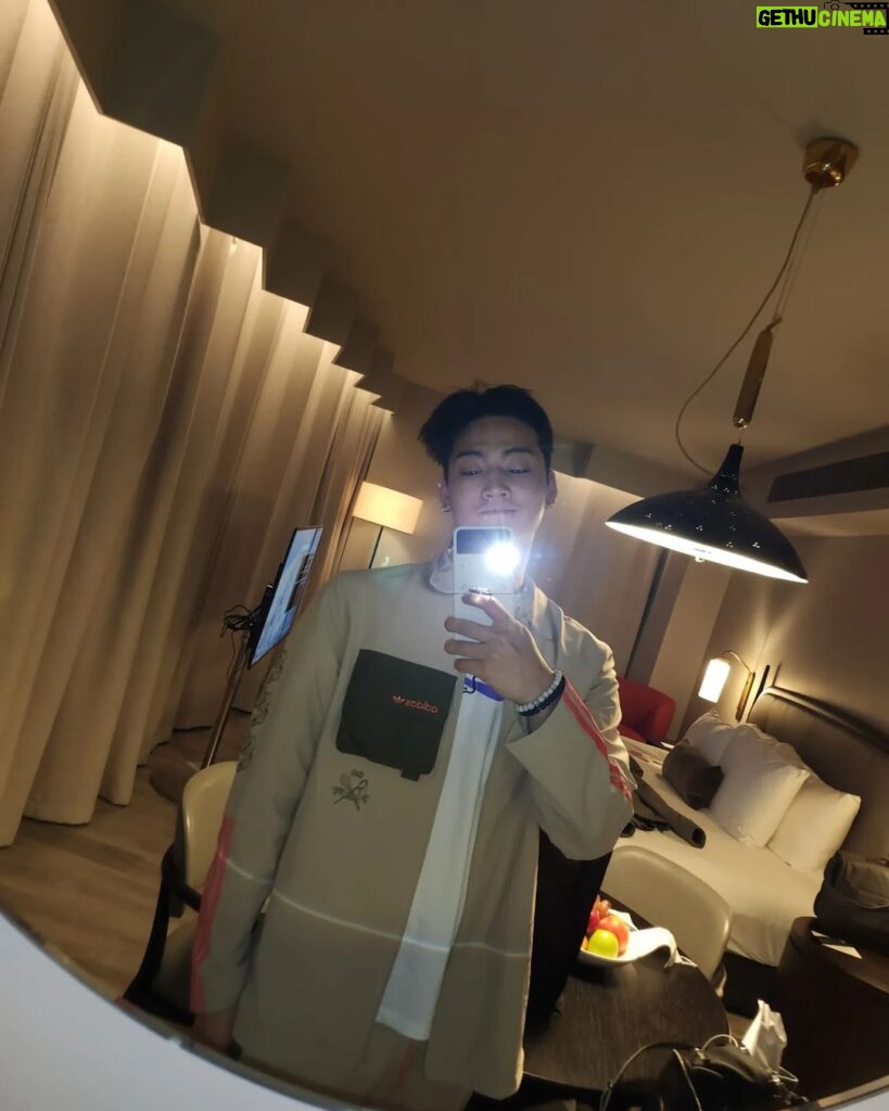 Im Jae-beom Instagram - See you soon london