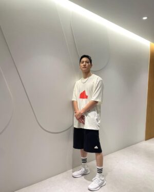 Im Jae-beom Instagram - 🙏🏼🙏🏼🙏🏼
#adidas #comfortleads #createdwithadids #아디다스 #스포츠웨어 @adidaskr