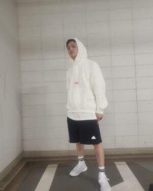 Im Jae-beom Instagram - 🙏🏼🙏🏼🙏🏼
#adidas #comfortleads #createdwithadids #아디다스 #스포츠웨어 @adidaskr
