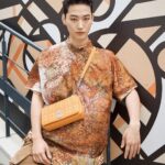 Im Jae-beom Instagram - 🙂🙃🙂🙃 #ad @Burberry #TBMonogram