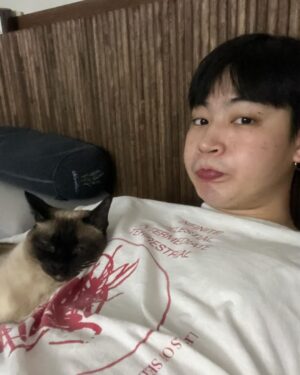 Im Jae-beom Instagram - 생일 축하해 주신 모든 분들께 감사합니다 모두 건강하고 행복한 일 가득한 2024년도가 되었으면 좋겠습니다 생일에 눈이 또 이렇게 오는데 기분이 너무 좋네요 항상 진심으로 감사드립니다 그리고 모두 새해 복 많이 받으세요~!! 아가새 그리고 우리 갓세븐 모두 사랑합니다. 그리고 고생해 주신 모브 컴퍼니 식구들도 감사드립니다. 더 나아진 GOT7 JAY B로 돌아오겠습니다. 감사합니다.💚💚💚

@mauve_company