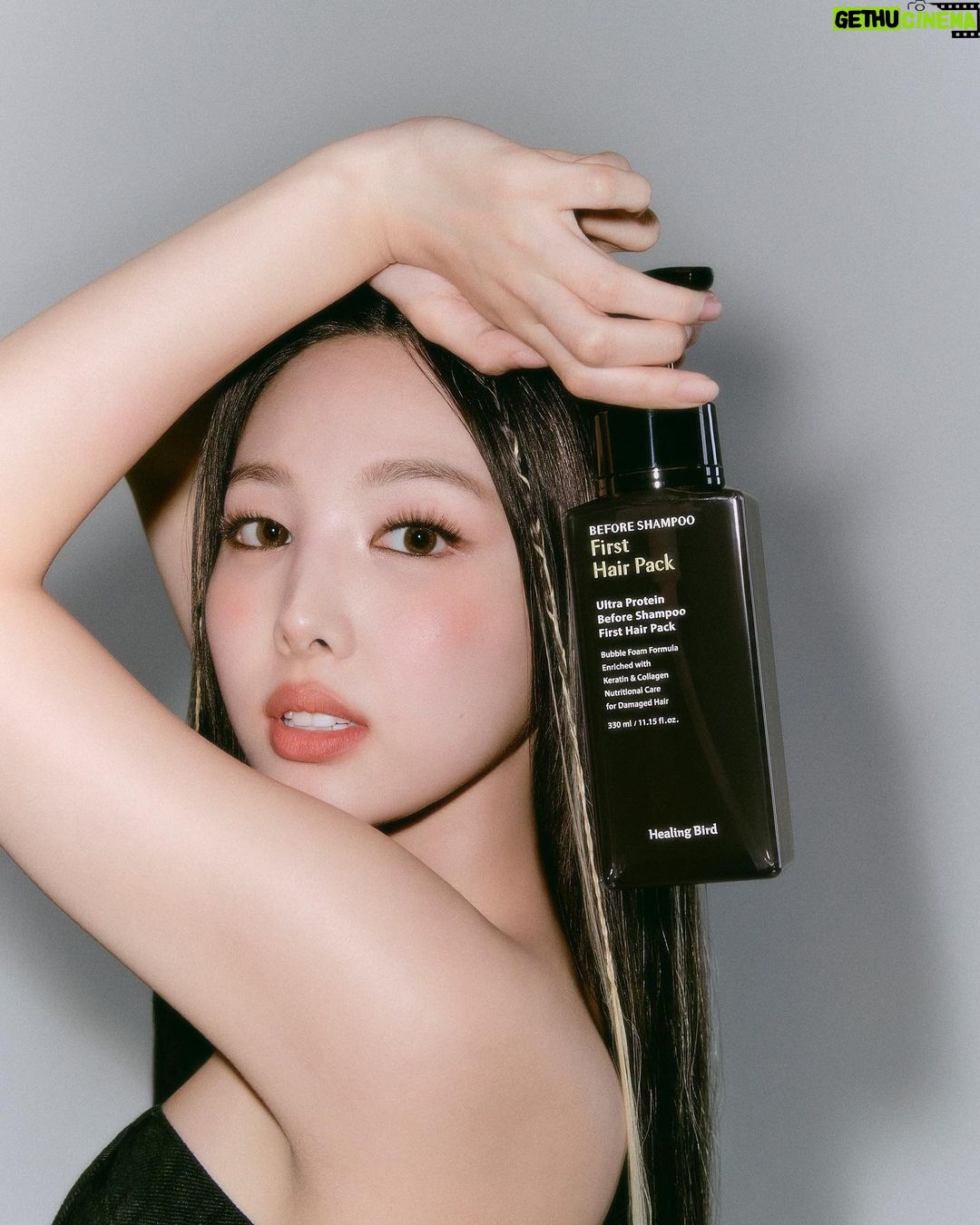 Im Na-yeon Instagram - @healingbird_official 🤎🎀🤎