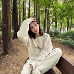 Im Na-yeon Instagram - #광고 비 오는 날 타미진스☂️ #타미진스 #tommyjeans
