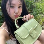 Im Na-yeon Instagram - #광고 내동생 선물🧚 #LVSeoulDosan #루이비통팝업