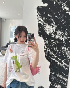 Im Na-yeon Instagram - 🧚🦖🧚
