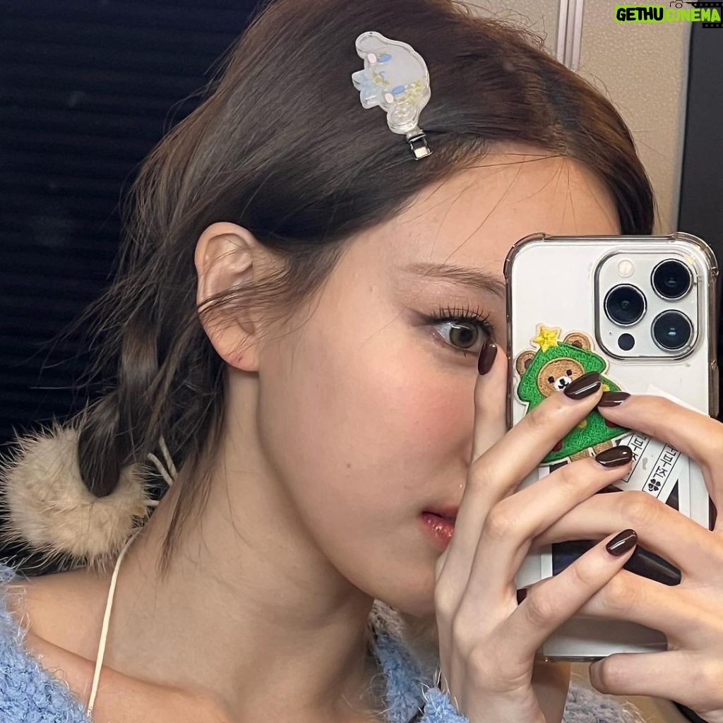 Im Na-yeon Instagram - 따뚯한 겨울나기