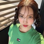 Im Na-yeon Instagram - #ad Tommy Omotesando store 🌼 #tommyhilfiger #tommyjeans #classicsreborn #表参道トミー前