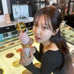 Im Na-yeon Instagram - My messy hair and perfect hazelnut gelato 🍦