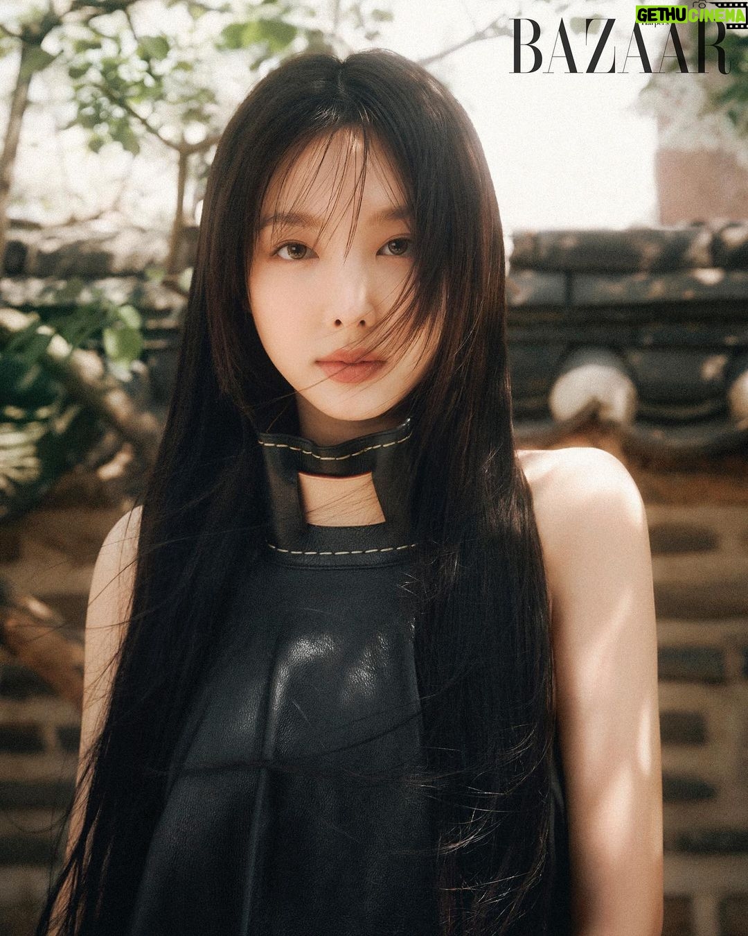 Im Na-yeon Instagram - @louisvuitton @harpersbazaarkorea