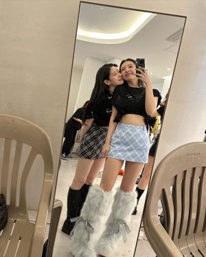 Im Na-yeon Instagram - 🩵🩵🩵