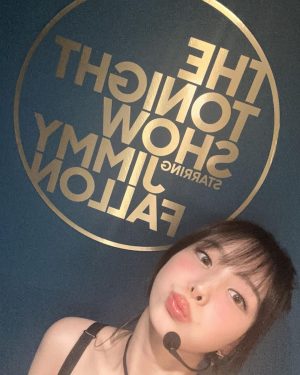 Im Na-yeon Instagram - Can't wait for The Tonight Show Starring Jimmy Fallon and don't forget to check out our first stage of “SET ME FREE" ❤️‍🔥❤️‍🔥
@fallontonight
