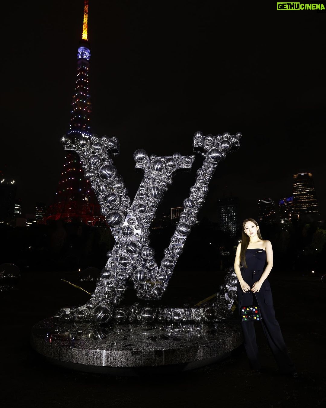 Im Na-yeon Instagram - #LVxYayoiKusama #LouisVuitton @louisvuitton