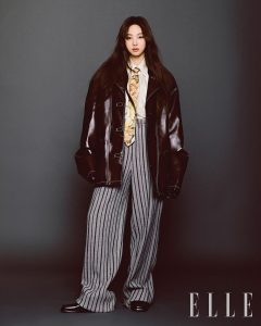 Im Na-yeon Instagram - @ellekorea @louisvuitton