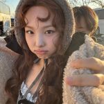 Im Na-yeon Instagram – 🪽코가 빨개져도 행복했던 아가츄 ,,🩵🐬🐚🪼🌊🛳️🐳🪽