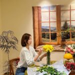 Im Soo-hyang Instagram – 공연하면서 보내주신 꽃 선물에 집안이 아주 화사해졌어요💗