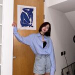 Im Soo-hyang Instagram - 출근😎 어김없는 최애 하늘색셔츠