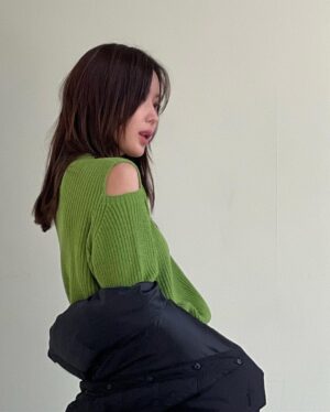 Im Soo-hyang Instagram - 너무 노는 것만 올려서 말이지 🙃 
잘 쉬고 열심히 일하기