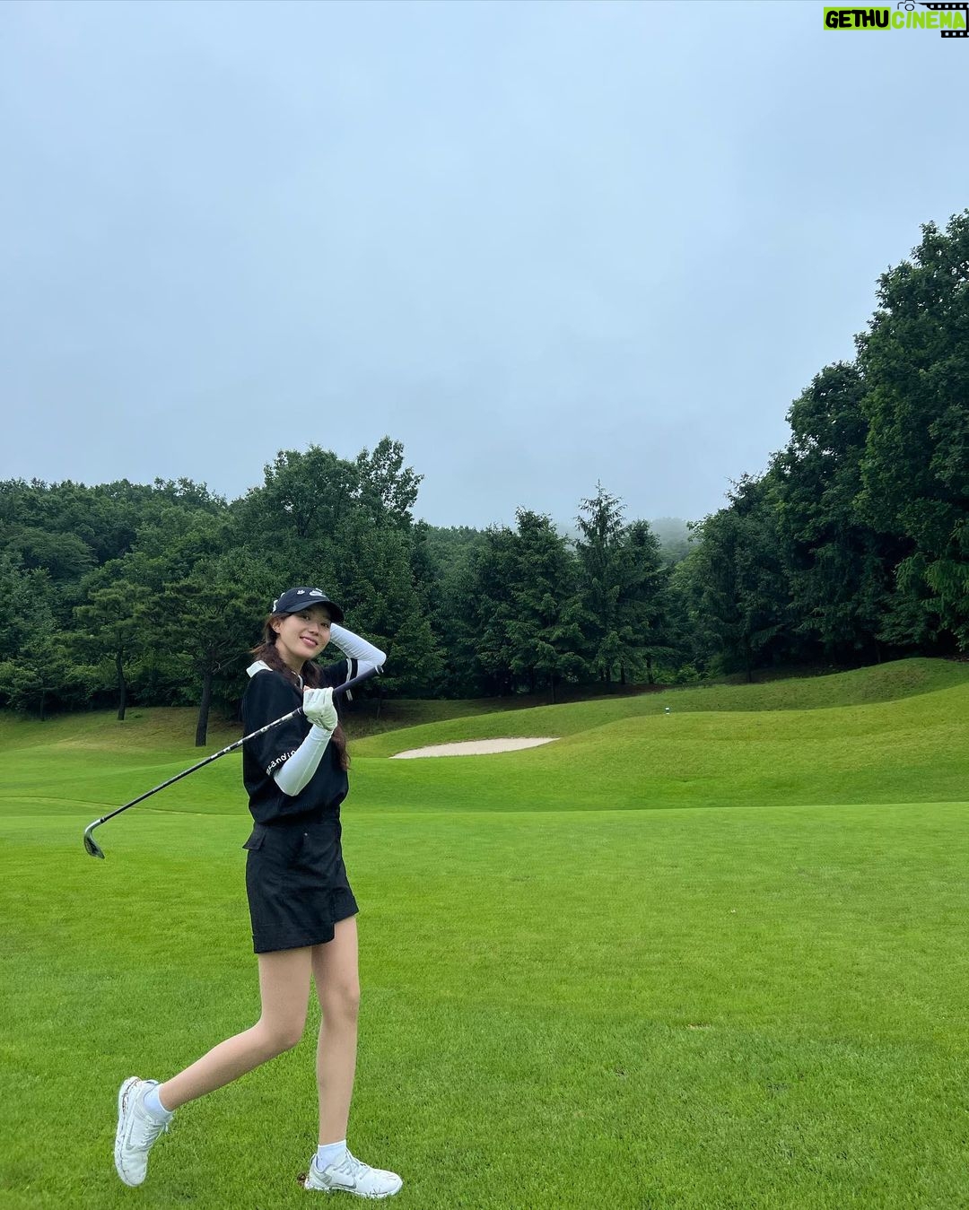 Im Soo-hyang Instagram - 미니골프님이 말하길 나 좀 늘음 😬 예에에에에에!!!!