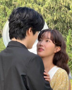 Im Soo-hyang Instagram - 꼭두랑 계절이랑 만나러 와주세요 1월 27일 첫방송이에요 한여름에 눈처럼 기적같은 사랑이야기에요🤍🤍
 #꼭두의계절 

홍요가 돌아왔다 🧚🏻‍♀️