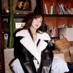 Im Soo-hyang Instagram - 🐰 새 자켓 입고 나가서 찍어달라고 했는데 너무 맘에 들잖아요 작가늼🫣 @jdzcity