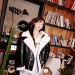 Im Soo-hyang Instagram - 🐰 새 자켓 입고 나가서 찍어달라고 했는데 너무 맘에 들잖아요 작가늼🫣 @jdzcity