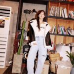 Im Soo-hyang Instagram - 🐰 새 자켓 입고 나가서 찍어달라고 했는데 너무 맘에 들잖아요 작가늼🫣 @jdzcity