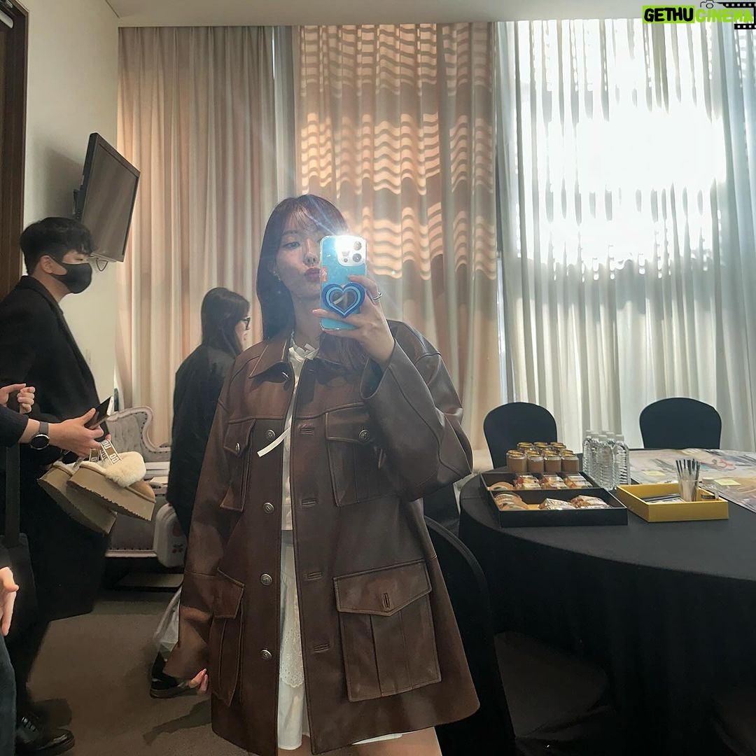 Im Soo-hyang Instagram - 그대들이 있어서 완성되었던 어제 하루❤️