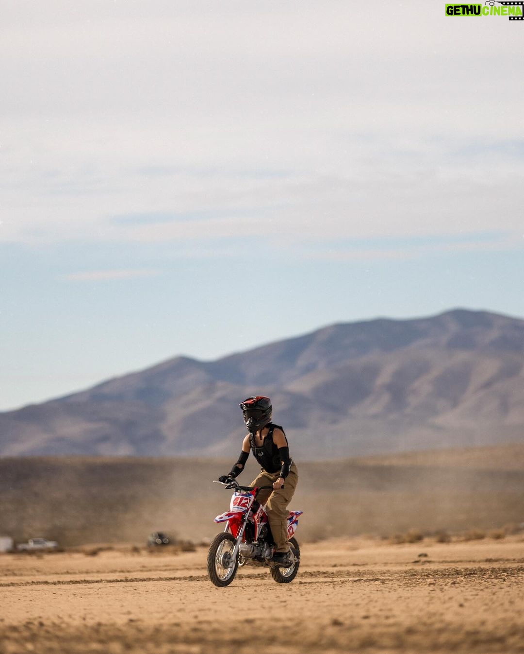 Inanna Sarkis Instagram - Our kinda perfect weekend… Jean Dry Lake Bed