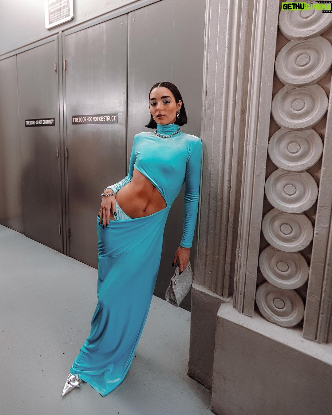 Indiana Massara Instagram - TikTok Awards 🩵🩵🩵 Stylist: @janabartolo MUA: @catsmithmakeup Dress: @michaellosordo Shoes & Bag: @ferragamo Jewelry: @_mimco Photo: @jessgleeson Sydney, Australia