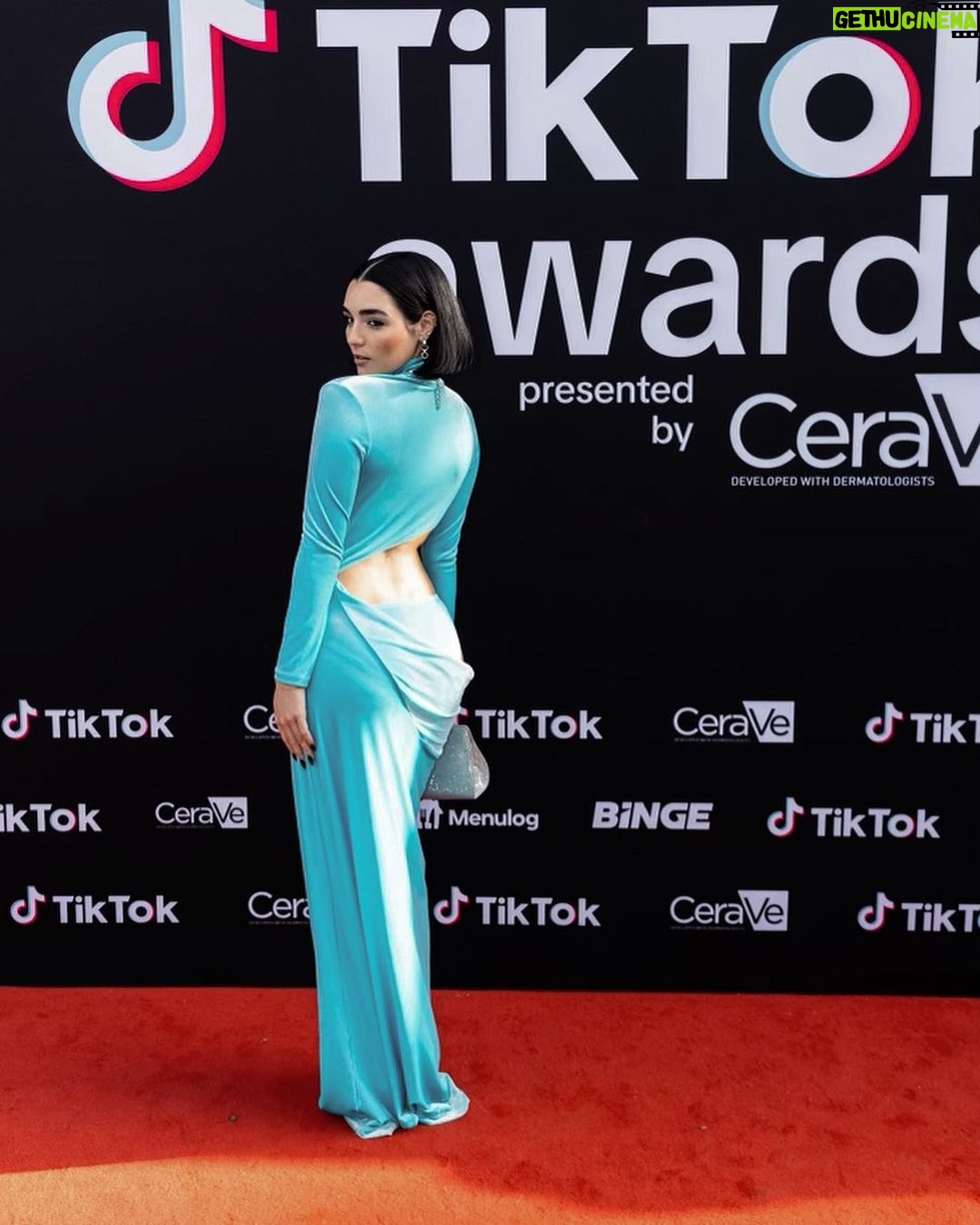 Indiana Massara Instagram - TikTok Awards 🩵🩵🩵 Stylist: @janabartolo MUA: @catsmithmakeup Dress: @michaellosordo Shoes & Bag: @ferragamo Jewelry: @_mimco Photo: @jessgleeson Sydney, Australia