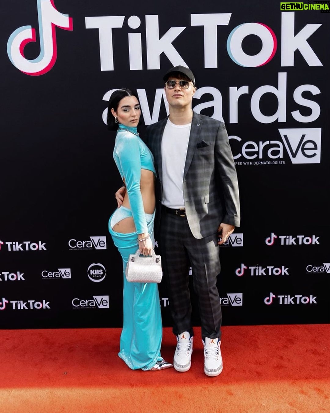 Indiana Massara Instagram - TikTok Awards 🩵🩵🩵 Stylist: @janabartolo MUA: @catsmithmakeup Dress: @michaellosordo Shoes & Bag: @ferragamo Jewelry: @_mimco Photo: @jessgleeson Sydney, Australia