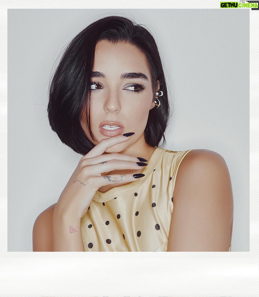 Indiana Massara Instagram - Tasting like revenge ⚠️ Stylist @janabartolo Photographer @jasonhenleyco Dress @thisisverner Jewellery @constantinavintage Shoes @aliasmae Sydney, Australia