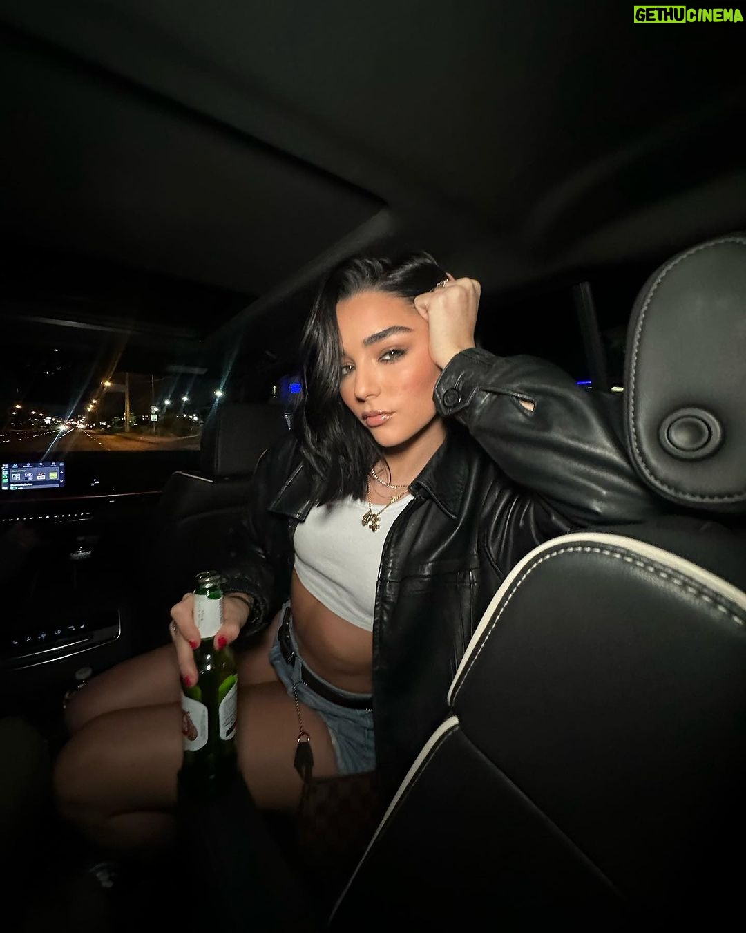 Indiana Massara Instagram - Your favourite backseat driver :) Los Angeles, California