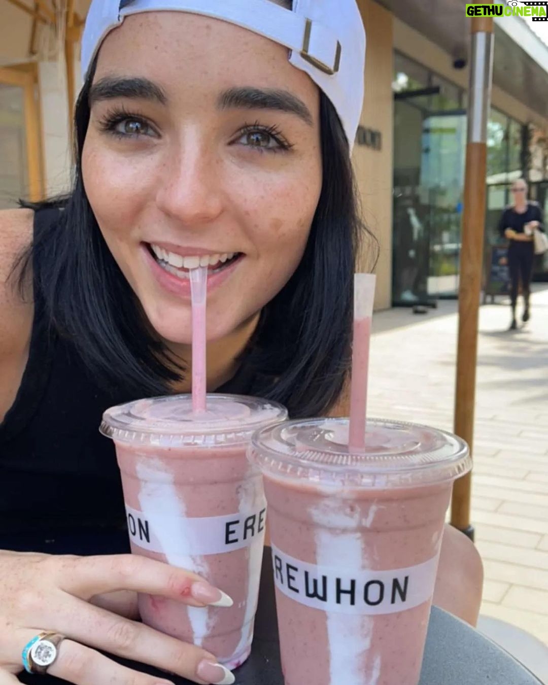 Indiana Massara Instagram - Friends, Food, Fun Los Angeles, California