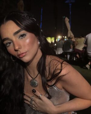Indiana Massara Instagram - 📍middle of the desert