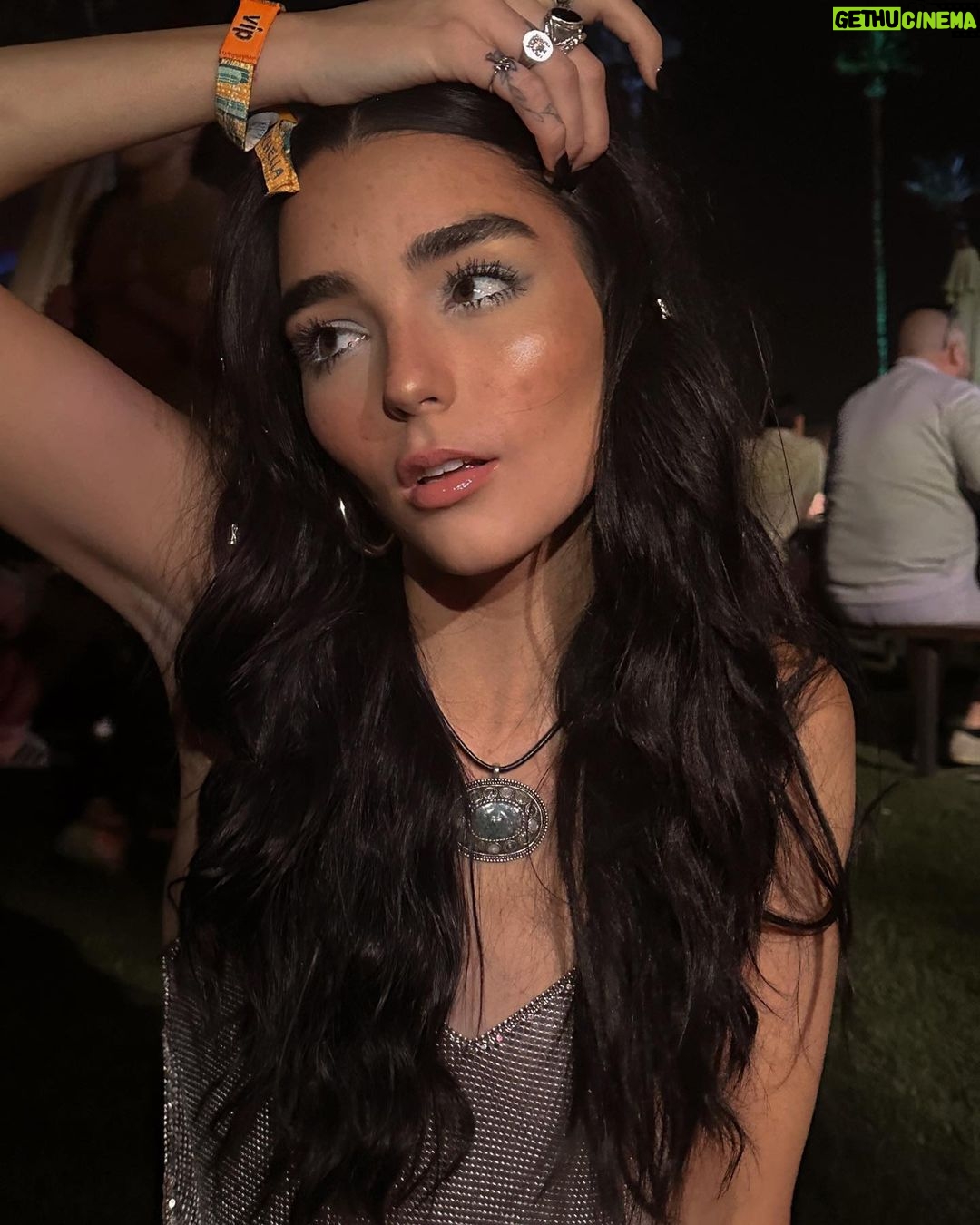 Indiana Massara - 85.4K Likes - 📍middle of the desert