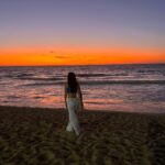 Indiana Massara Instagram – Something in the orange…
Fit: @citybeachaustralia 💙 Scarborough, Western Australia