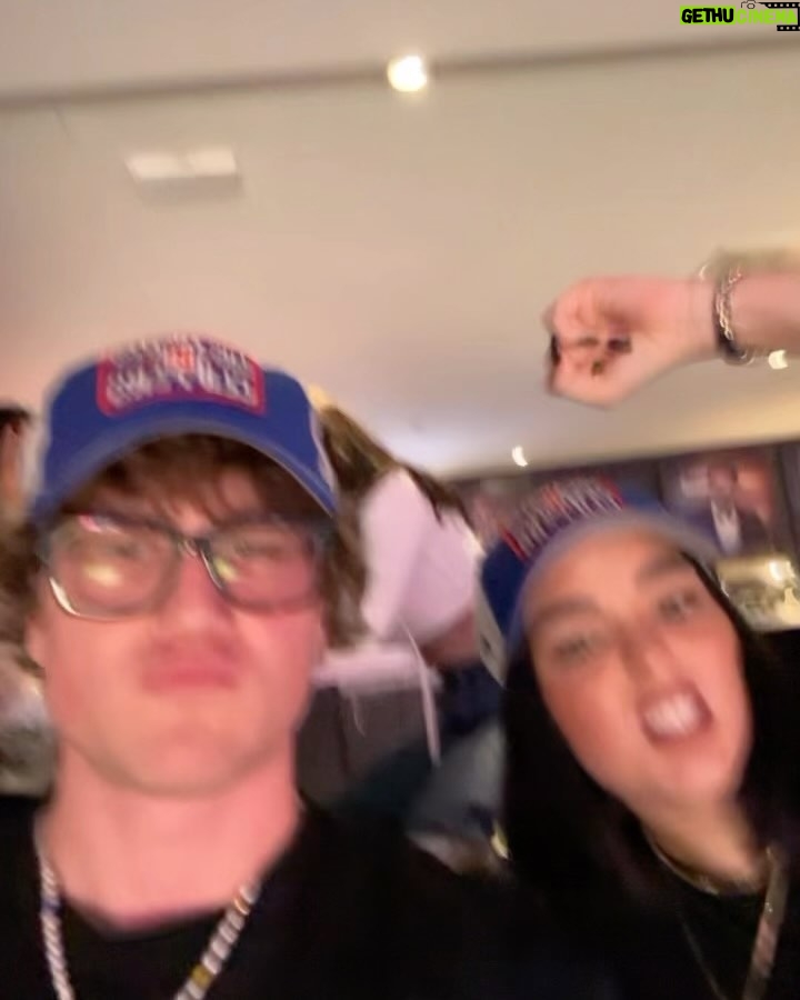 Indiana Massara Instagram - We just wrote a BANGERRR!! Also watched some dudes play basketball… 🏀🏀🏀 Crypto.com Arena