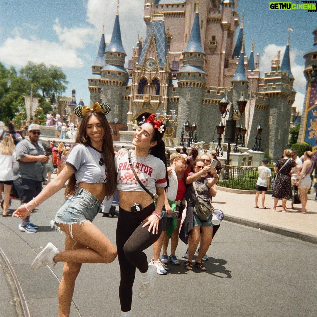 Indiana Massara Instagram - Someone tell @iamjordiofficial it’s illegal to not live in the same state as me.