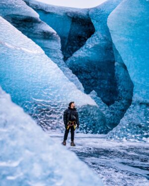 Ines Benazzouz Instagram - « L’homme se doit d’être le gardien de la nature, non son propriétaire » 

La nature nous réserve de belle suprise 🥹Merci pour vos retours sur ma vidéo de l’Islande ! 

📸 @flashboy.mp4 
Édit by @alexipav 🤍