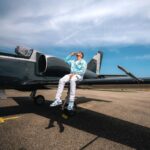 Ines Benazzouz Instagram - Ça pète 🛸 Merci infiniment à mon gars @gmk001 ! 🙏💙 📸 @jason.schieste 🥼 @dadainkk7 (Styliste)